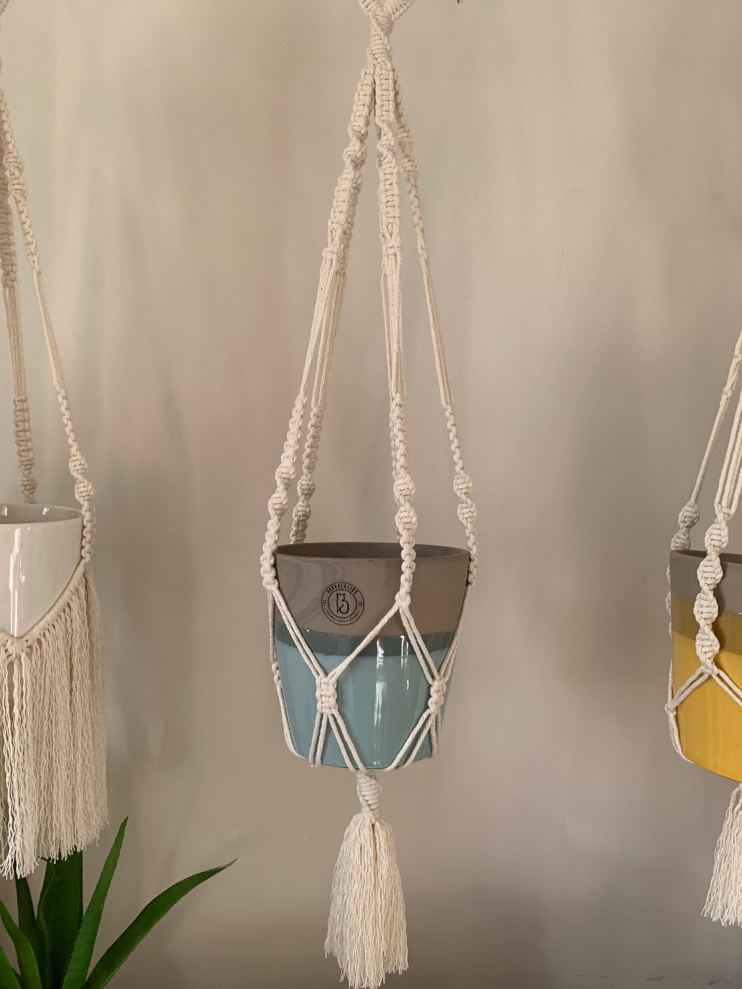 Macramé plant hanger - natural cord